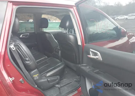 2013 Nissan Pathfinder Sl z USA, uszkodzony, nr VIN 5N1AR2MM9DC688017